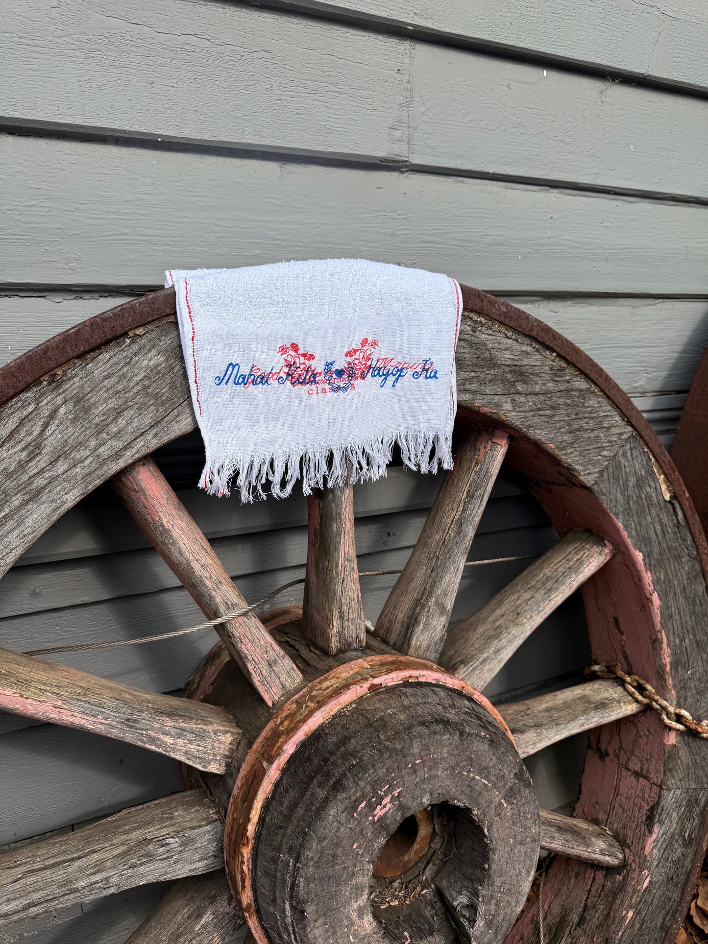 Sweatheart Vimfos towel (Mahal Kita / Hayop Ka)